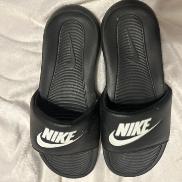 Men's Nike Victori One Slides, Black/White SZ 7 - Picture 5 of 5